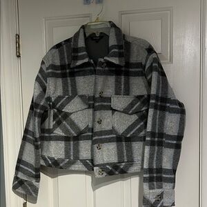 Ladies plaid cropped jacket